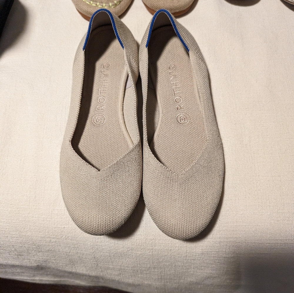 Rothys flats